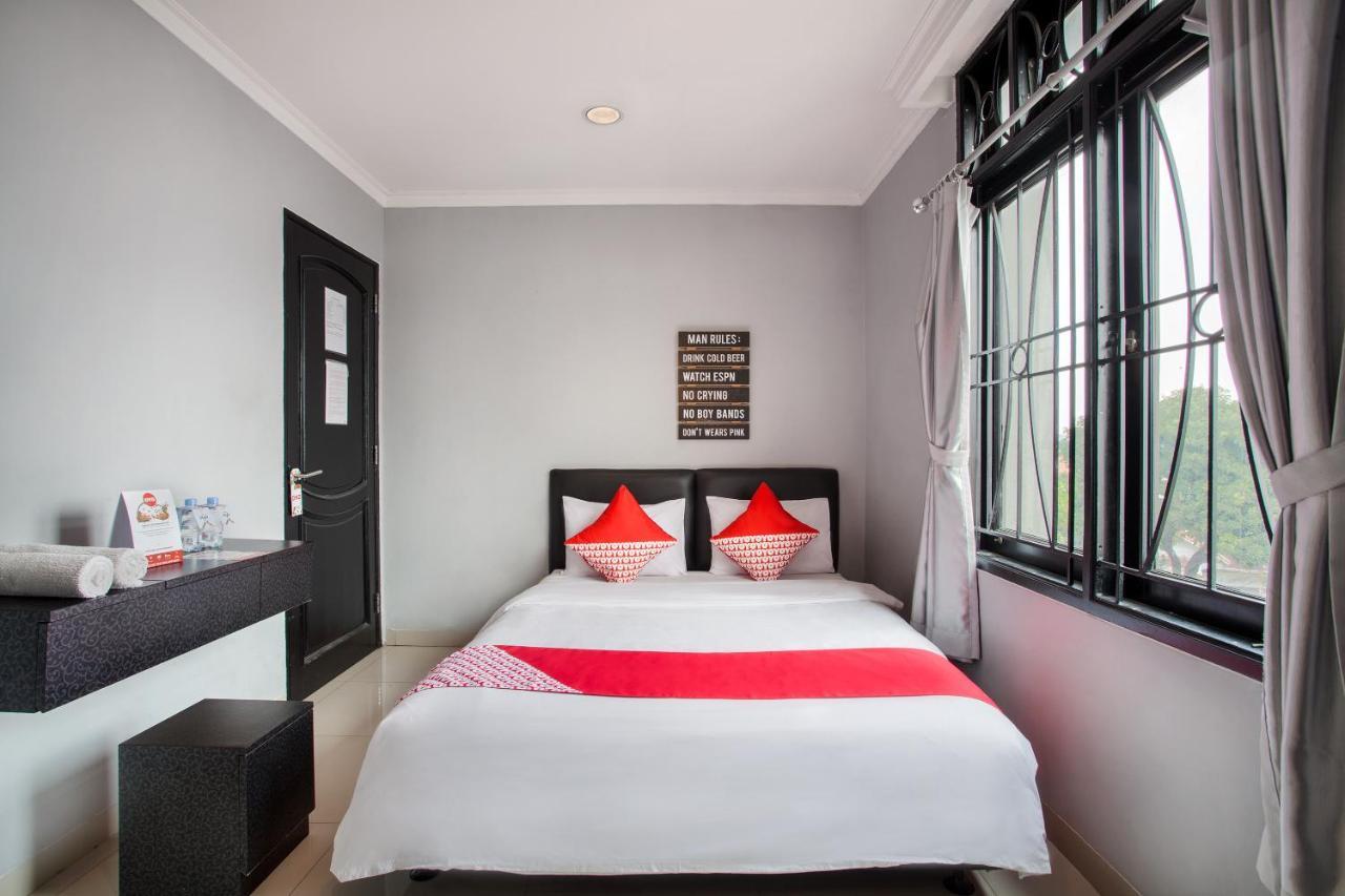 Oyo 105 La Maison D Ilona Cakarta Dış mekan fotoğraf