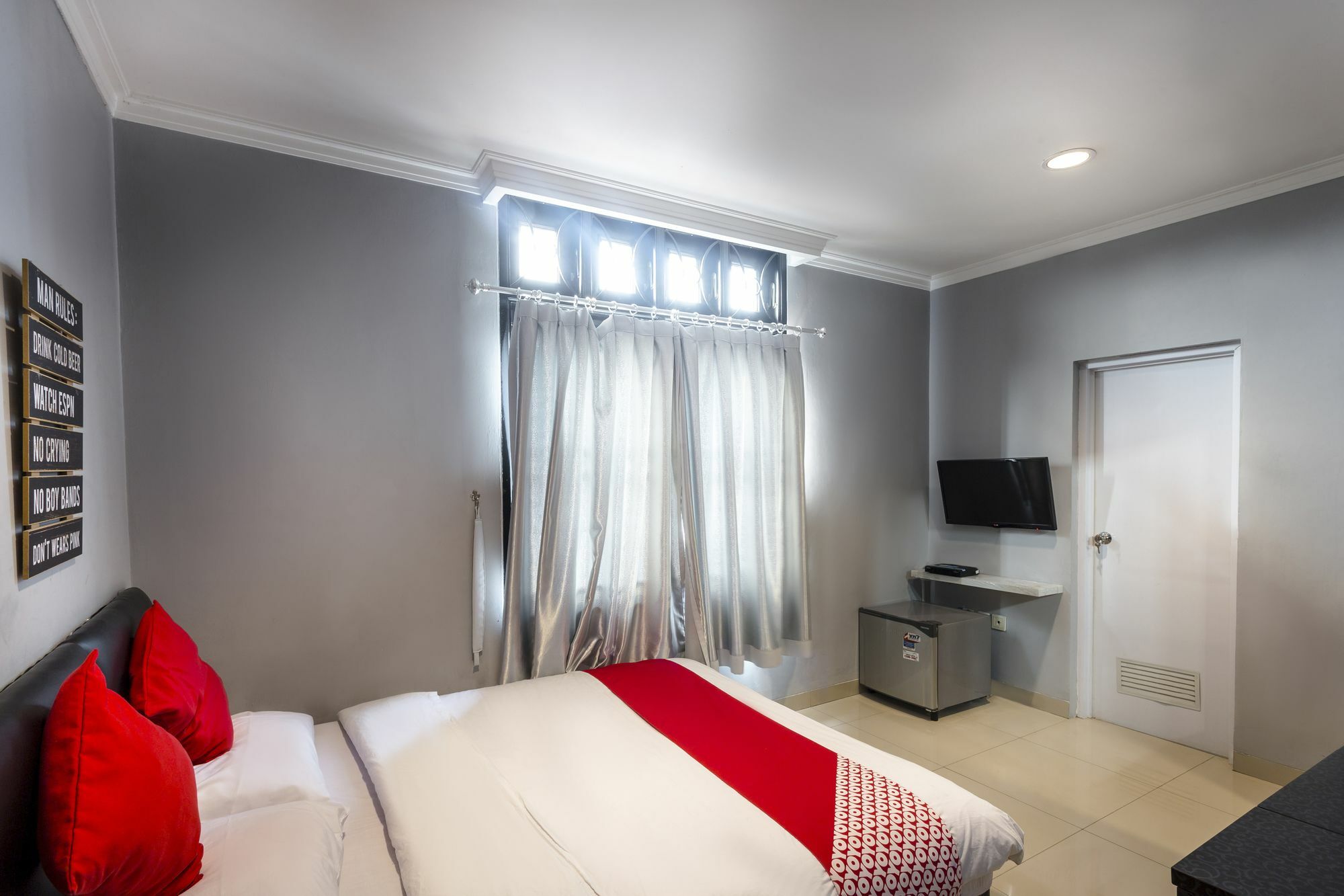 Oyo 105 La Maison D Ilona Cakarta Dış mekan fotoğraf